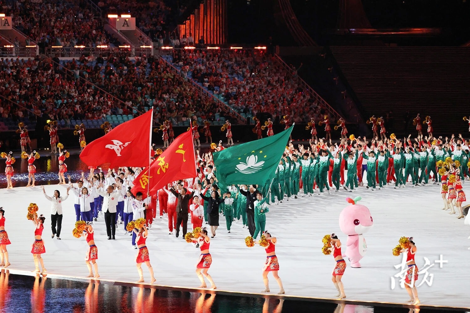 多伦多蓝鸟队季后赛外卡战在 8-1 领先下惨遭西雅图水手逆转