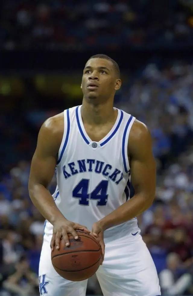 宁波男篮的 宁波男篮的